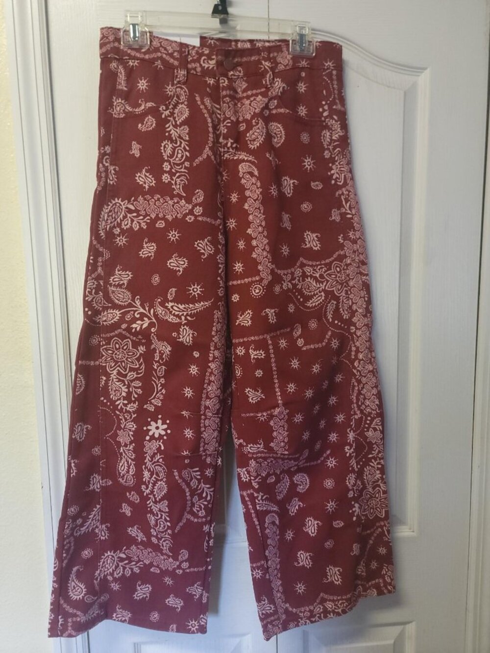 NWT Women's Large Burgundy Paisley Bandana Print Wide Leg Cropped Jeans Boho Wes